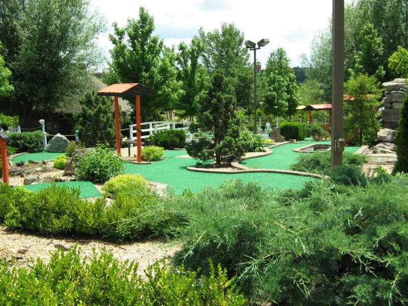 Brookside Miniature Golf course in Branson, Missouri